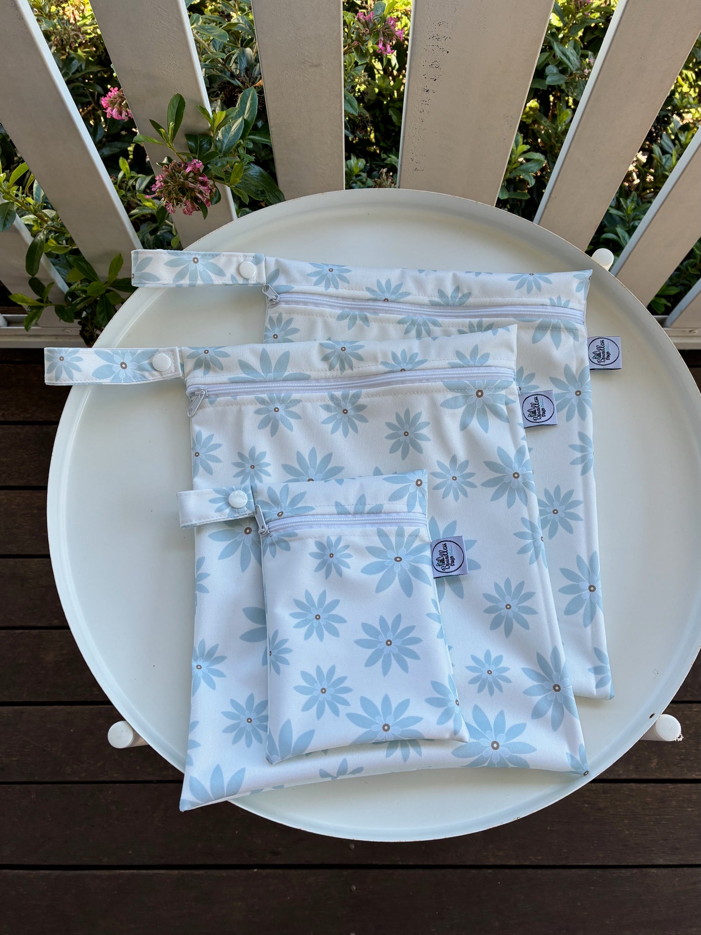 Water-resistant wet bags - Daisy Garden Seaglass (JacSlade)