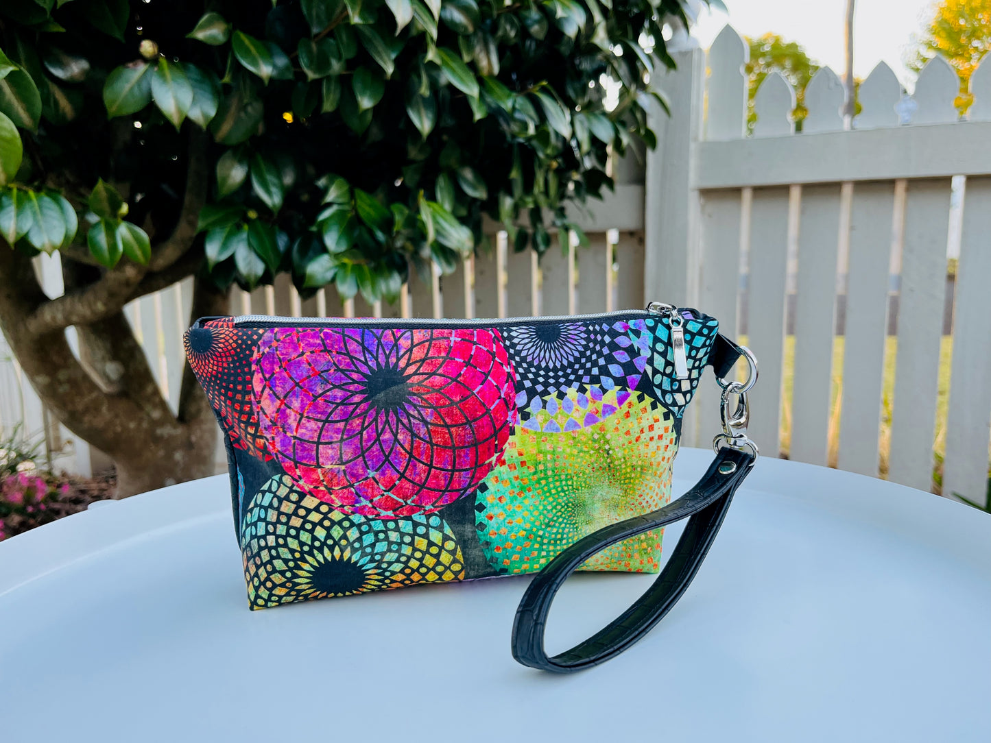 Norfolk Pouch - Halcyon w/ black (Jason Yenter for In The Beginning fabrics)
