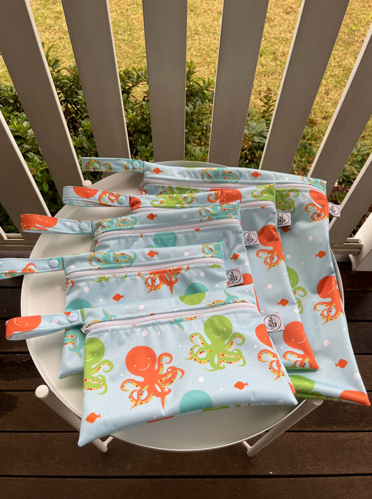PRE-ORDER Water-resistant wet bags - Octopus (Creative Monsoon)