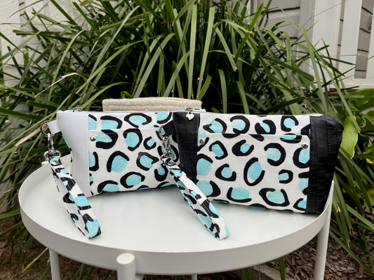 Norfolk Pouch - Ice Leopard (Cloth Cuts)
