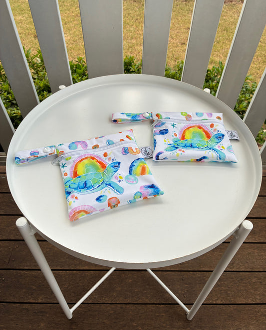 Water-resistant wet bags - Turtle Cove (DaniEm Art)