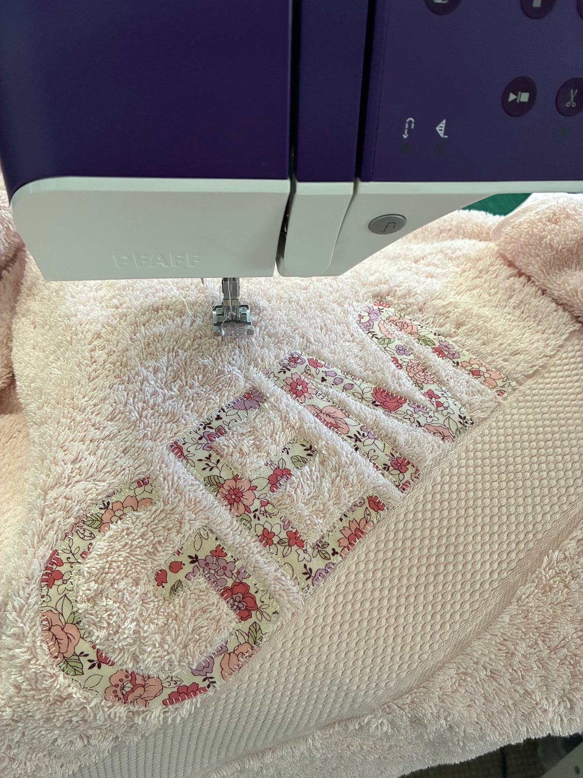 Personalised Bath Towels using Yuwa Live Life Collection for Appliqué