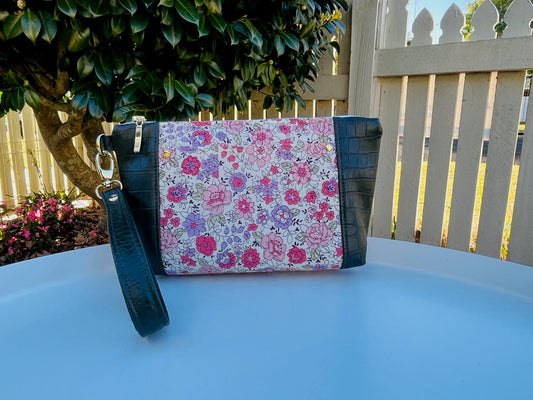 Norfolk Pouch - Floral lawn fabric from the Yuwa Live Life Collection