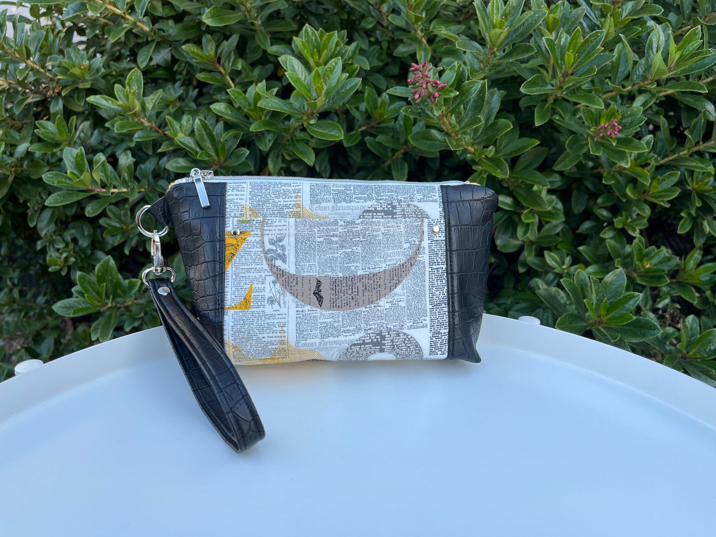 Norfolk Pouch - Filigree Newsprint w/ black