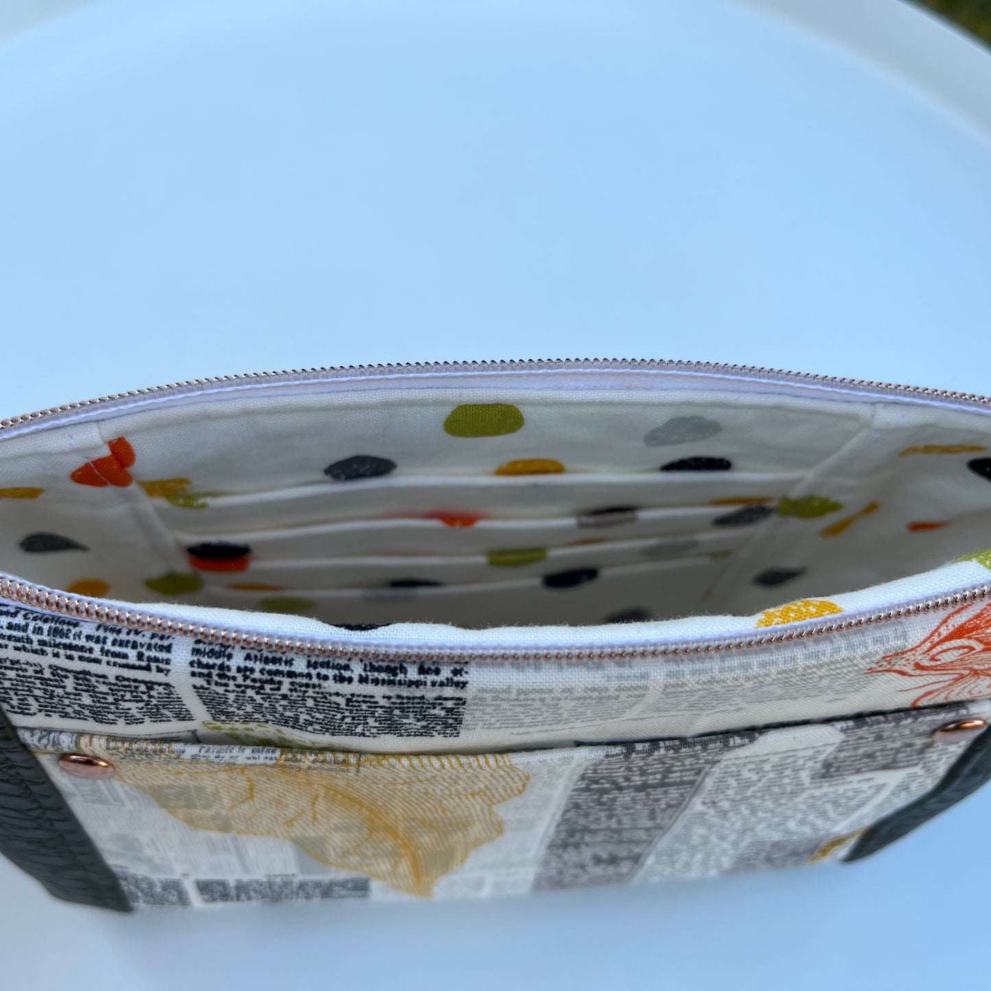 Norfolk Pouch - Filigree Newsprint w/ green