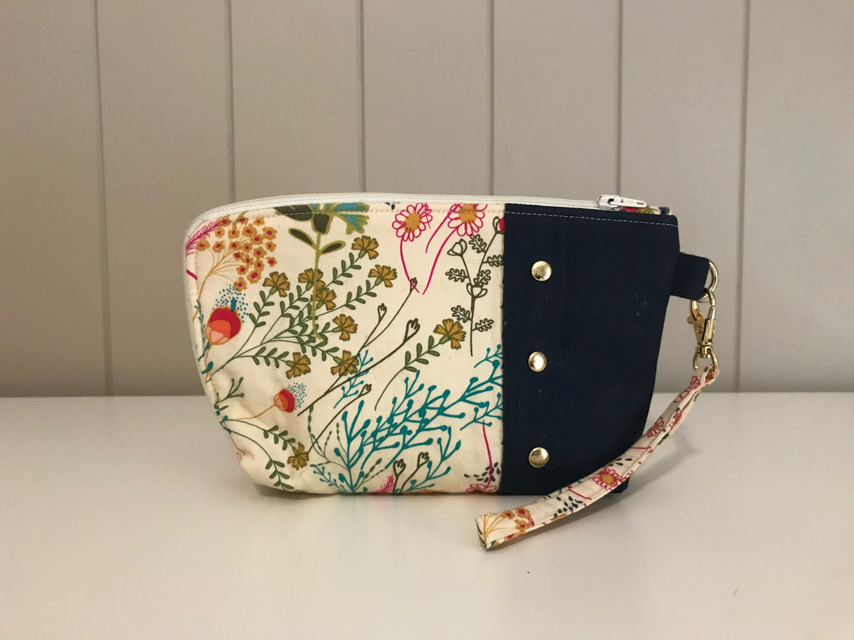 Turnabout Pouch - Indiefolk collection by Pat Bravo