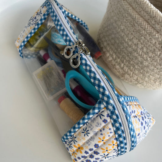 Clearly Trixie pouch - Field of Love Cream Lolite Blue (Hufton Studio)