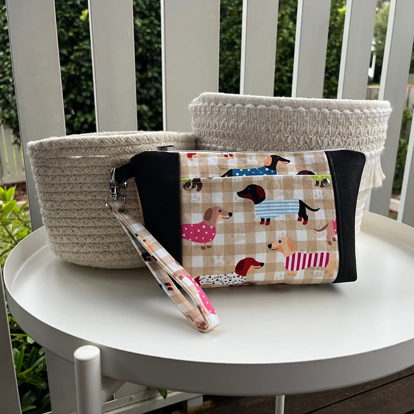 Norfolk Pouch - Dachshund Run (Walandella Designs)