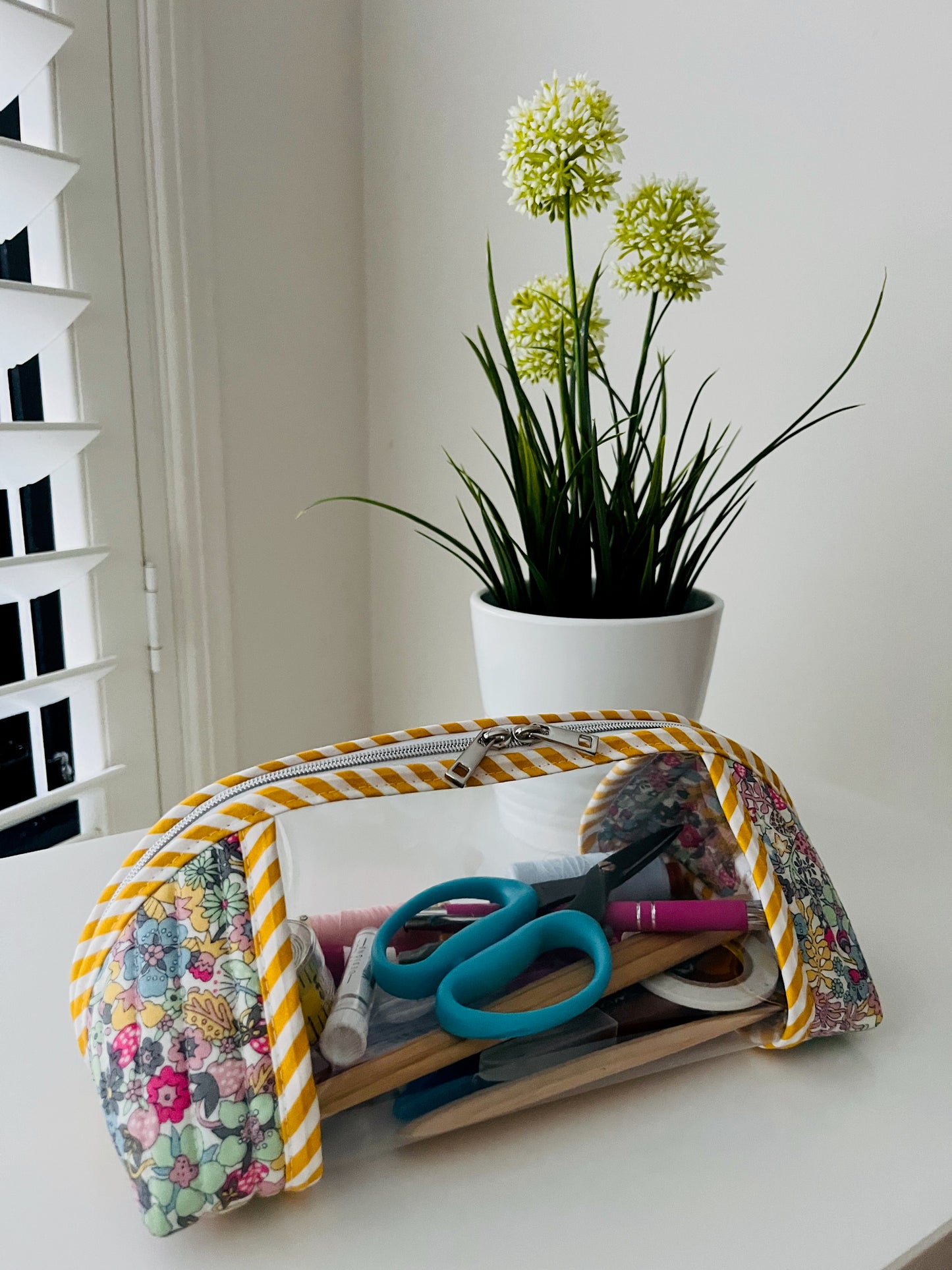 Clearly Trixie pouch - Liberty Floral