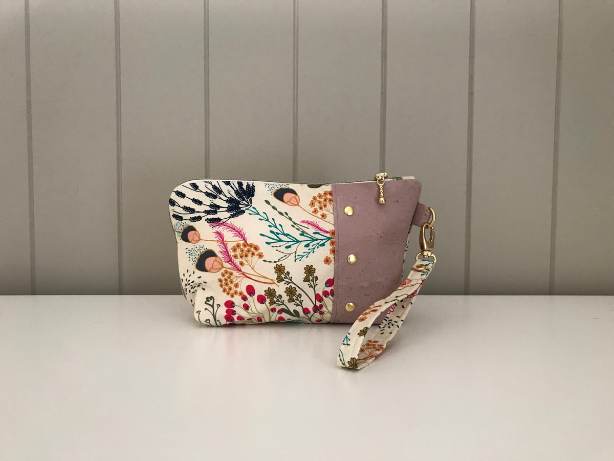 Turnabout Pouch - Indiefolk collection by Pat Bravo