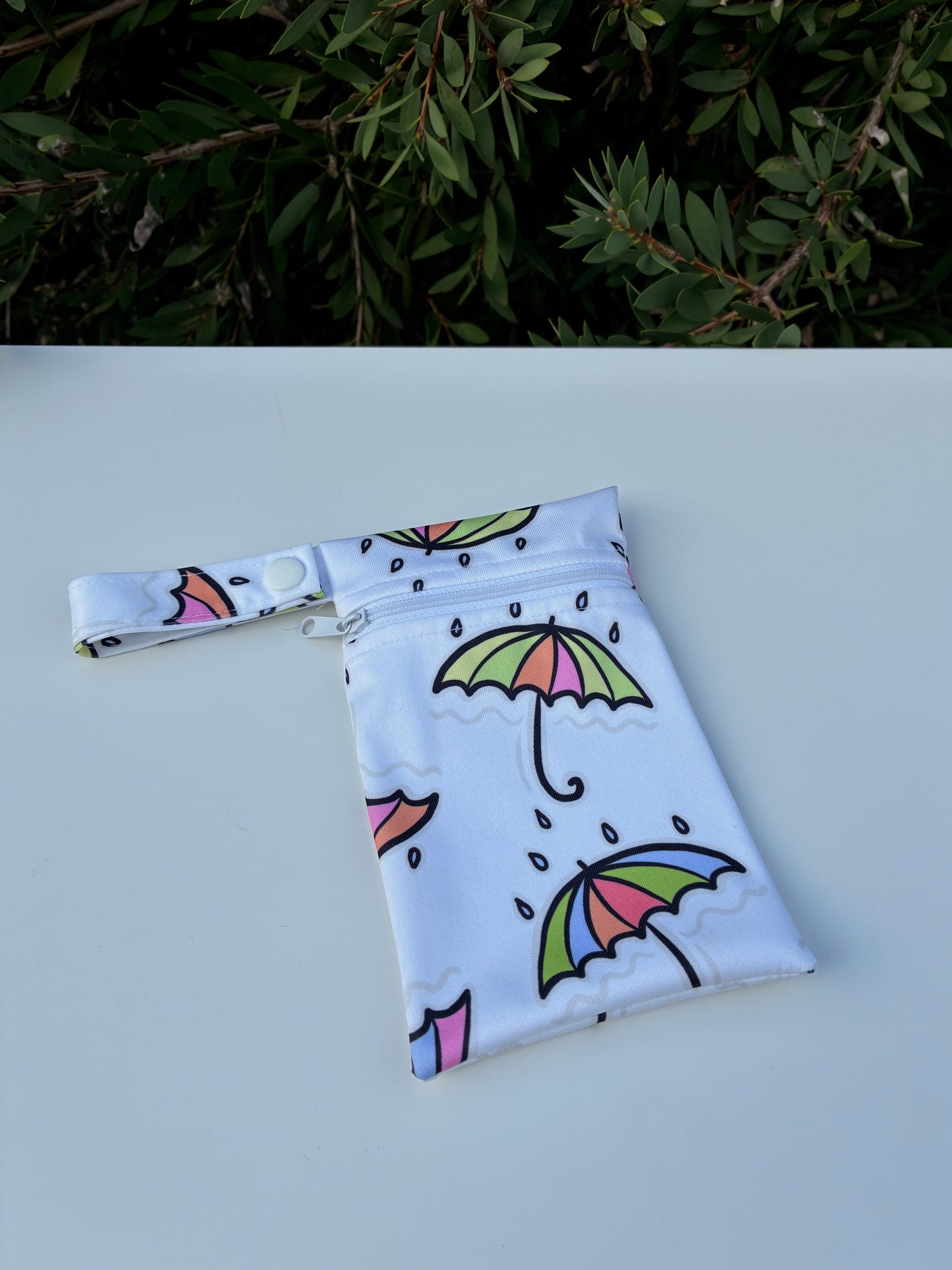 Water-resistant wet bags - Spring - Umbrellas (Simone Pook)