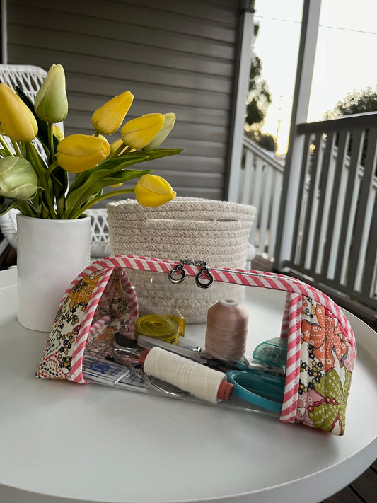 Clearly Trixie pouch - Mauvey (Liberty Tana Lawn)