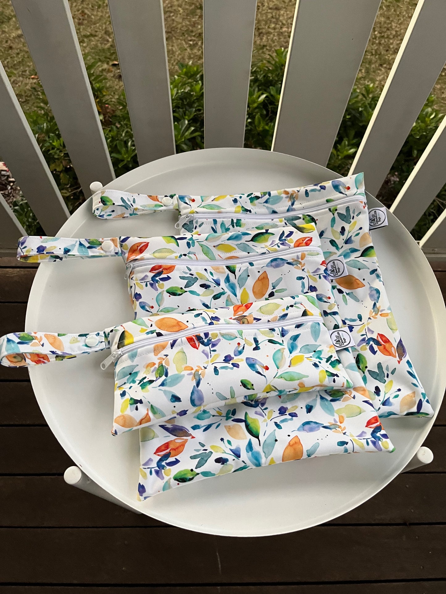 Water-resistant wet bags - Watercolour Scattered Leaves (Eszter's Creations)