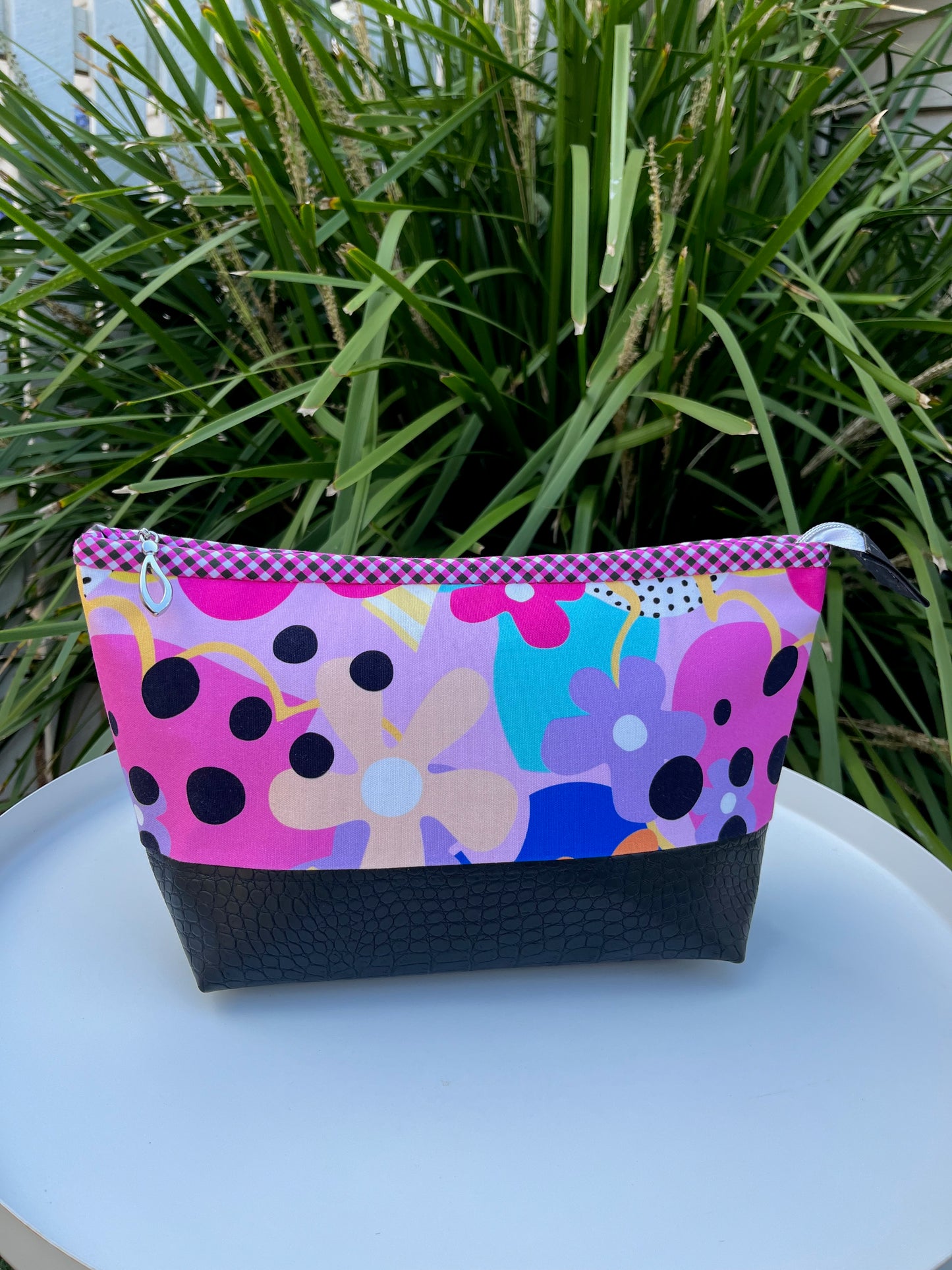 Lola Pouch - Wonder bloom (Wonderland Design Co)